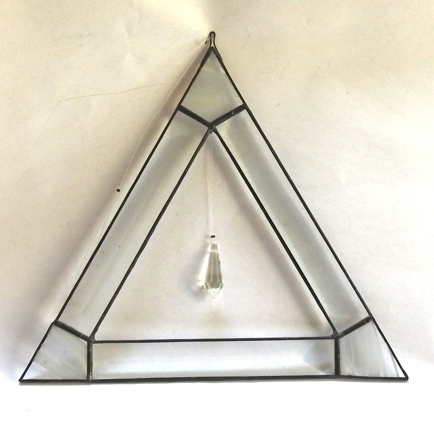 Beveled triangle with prism - medium